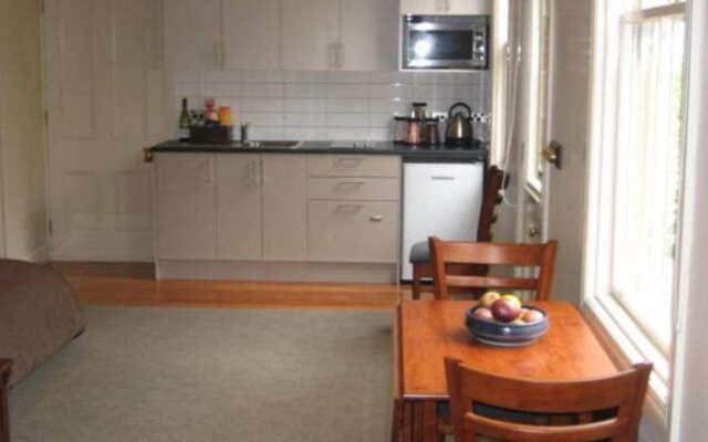 Wellington City Cottages