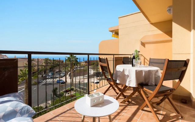 Adeje with pool, sea view and free WIFI