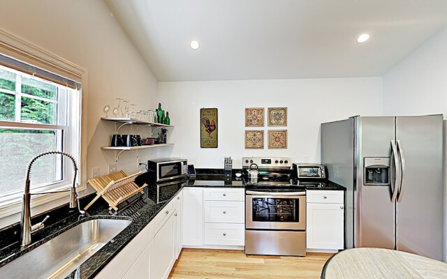 35 Asheville - 1 Br Cabin