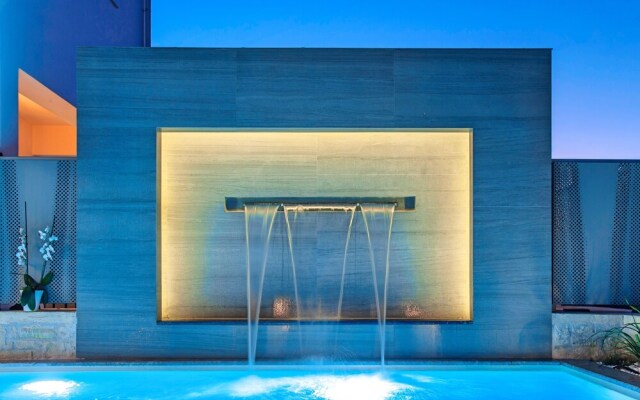 Perla Villas with Heated Pool