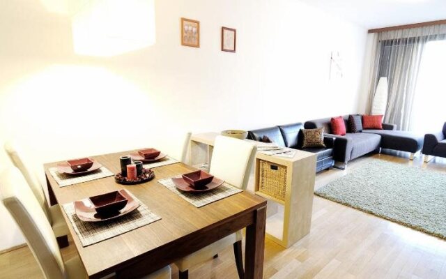 Leda Apartments