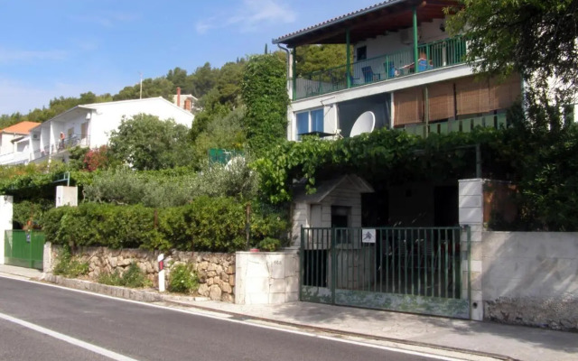 Apartments by the sea Seget Vranjica, Trogir - 7509