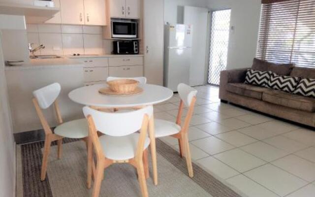 Cranbourne Court Unit 7