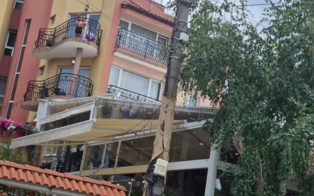 Vromos Guest House