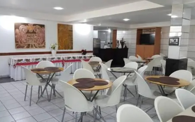Hotel Job