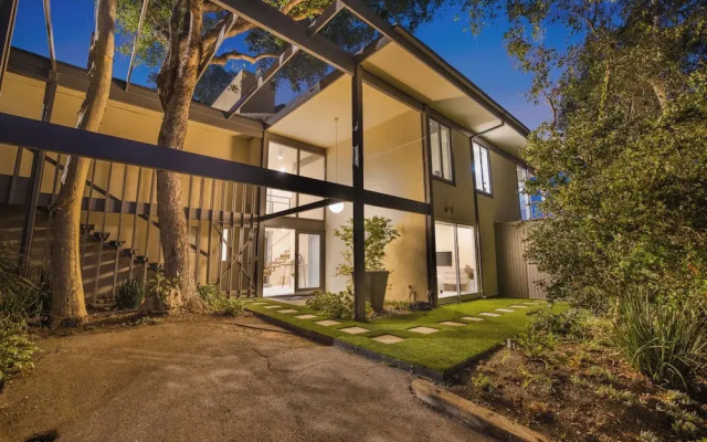 Solara Point - Sunset to Skyline With Pool & Epic Views