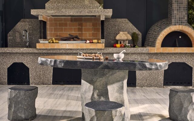 Mont Bleu Luxury Villa
