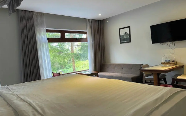 HA Ocean Front Hotel and Apartment