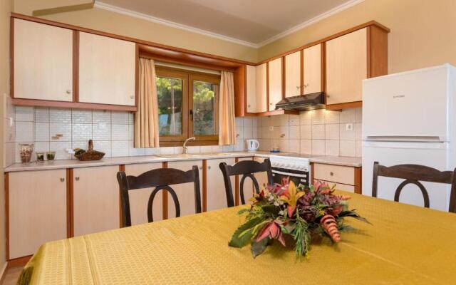 Venetico Beachfront Apartments & Suites - Sea View Apartment