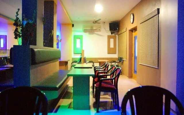 Hotel Pon Amutha