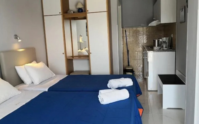 Molos Beach Apartments