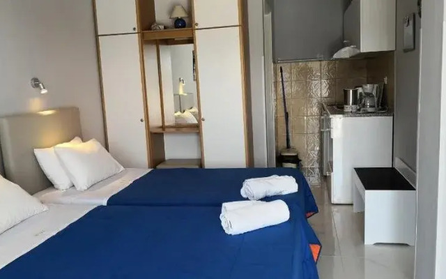 Molos Beach Apartments