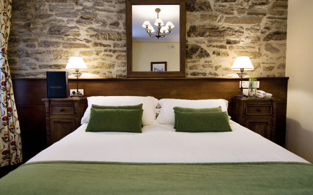 Hostal San Clemente by Pousadas de Compostela