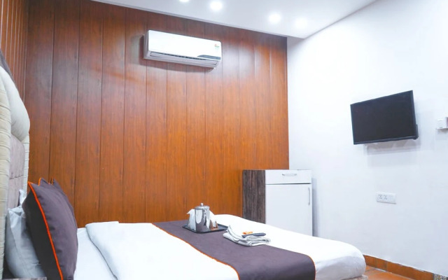 Roomshala 004 Mannat Residency