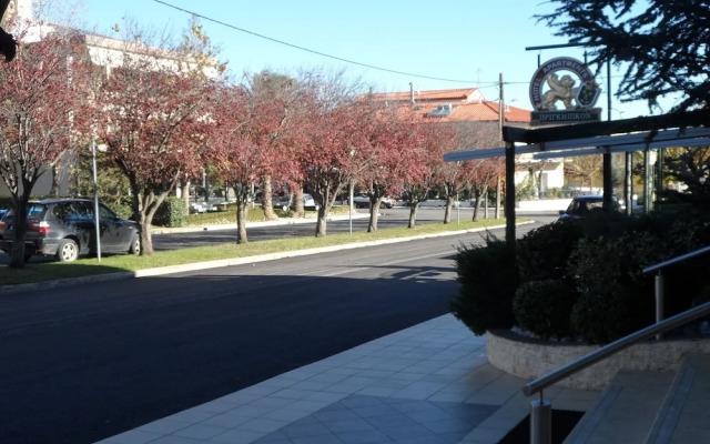 Prigipikon Suites & Lofts