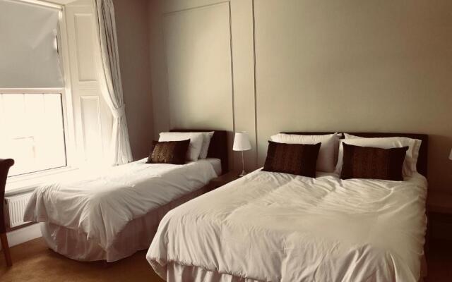 Five Glens Inn