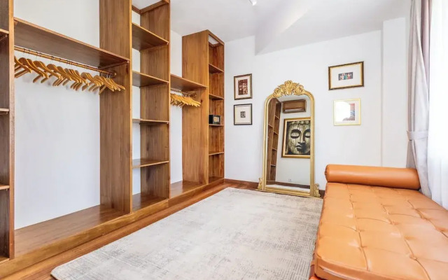 Luxurious Arakana Villa with Pool
