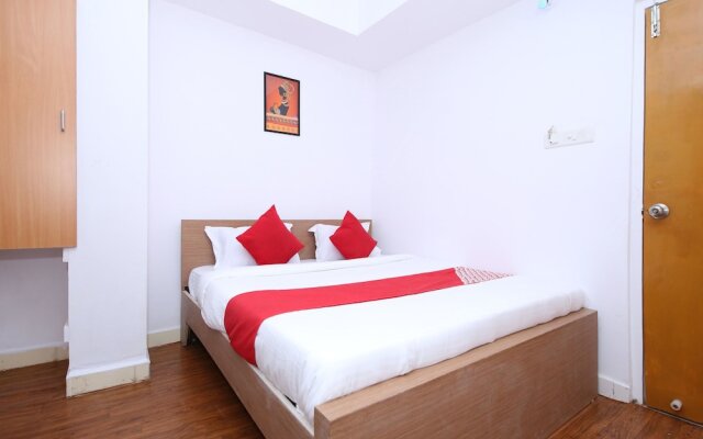 OYO 15094 Sukooon City View