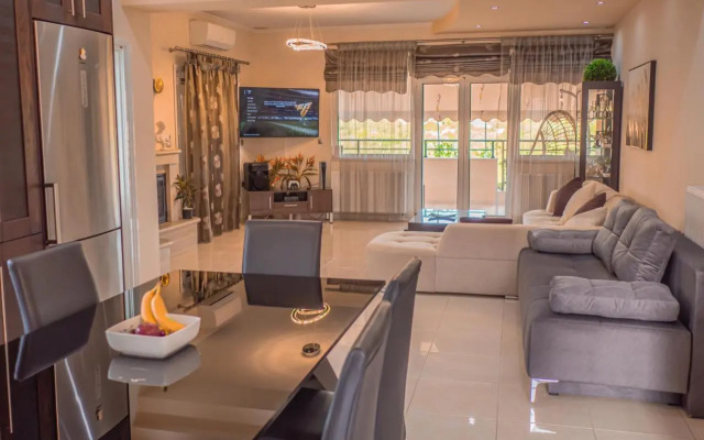 Villa Paris - 3 Bedroom House in Crete