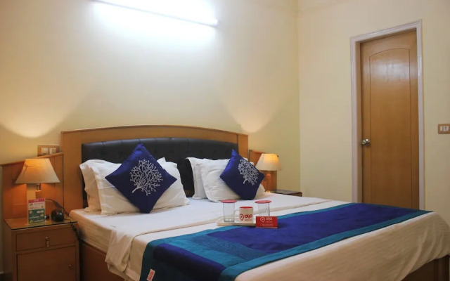 OYO 439 Hotel Queens Inn