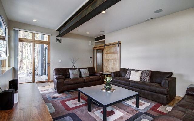 Cloud  4 Bedroom Home by RedAwning