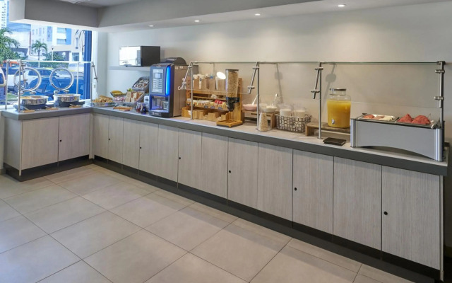 City Express Junior by Marriott Cancun