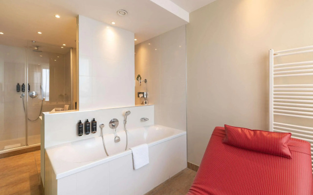 Mercure Warszawa Grand