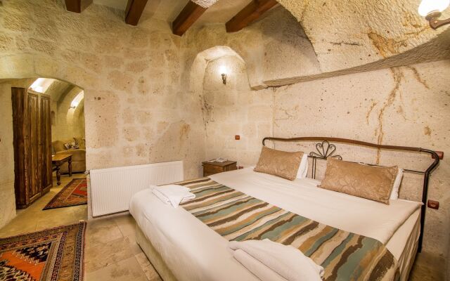 Elegance Cave Suites