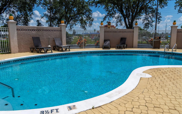 Comfort Inn & Suites Lakeland North I-4