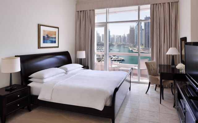 Dubai Marriott Harbour Hotel & Suites