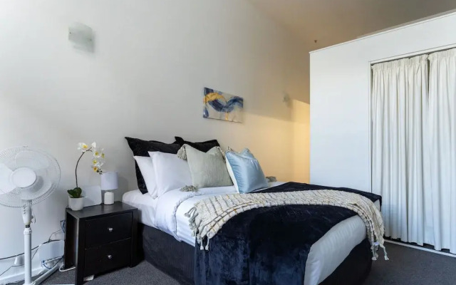 Bright CBD Studio -Near SkyTower-WiFi