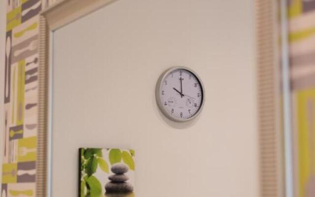 Standard Apartment by Hi5 - West End Center