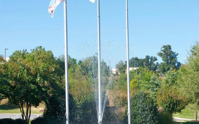 Courtyard by Marriott Hickory