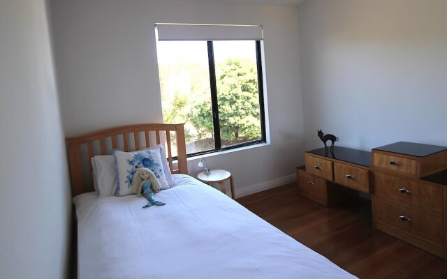 Cols Place