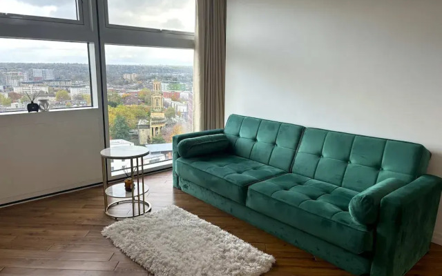 Skyline 1 Bedroom Apartment in Central Birmingham