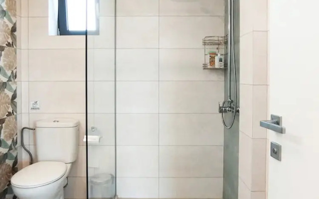 Cream Cozy Getaway - 3 Pearls Pool Retreat