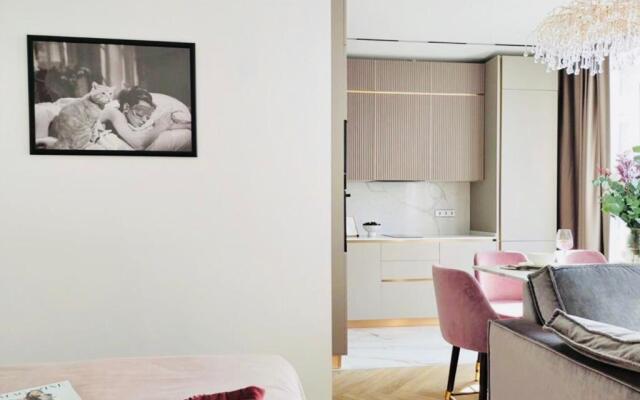 Apartments on Deputatskaya str. 10 B\1