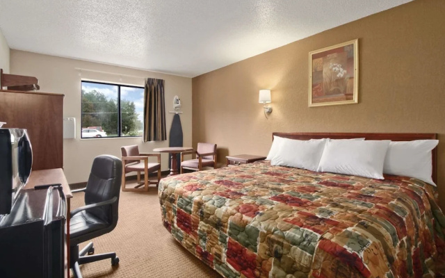 Super 8 Richmond Airport VA
