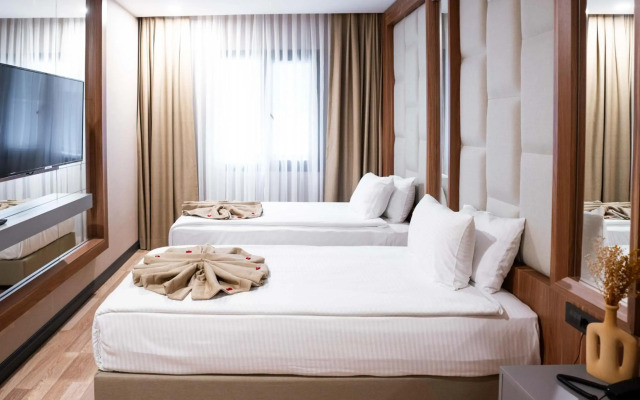 Lion Hotel