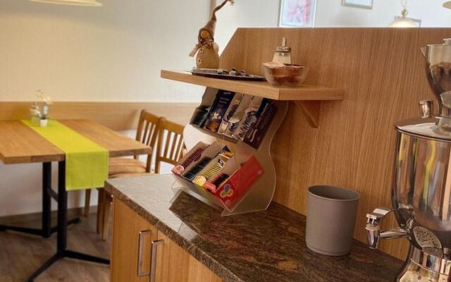 Pension- Hotel Maximilian