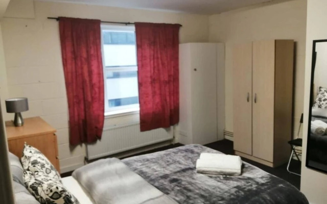 Alphabet Cozy Apartment