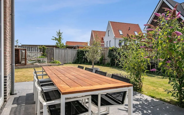 Tasteful Holiday Home in Middelburg With Garden