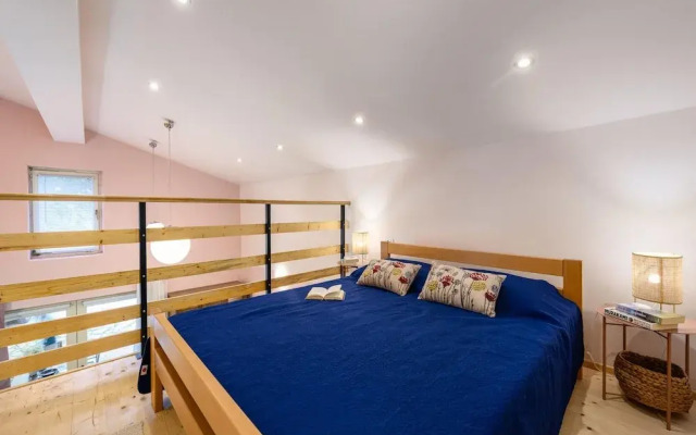 Modern Apartment Near the Beach