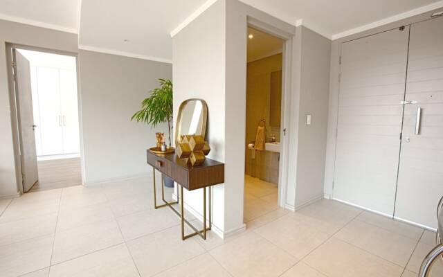Azalia Apartments