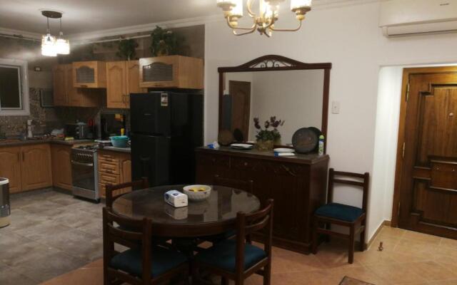 Three bedrooms apartment Nile view maadi