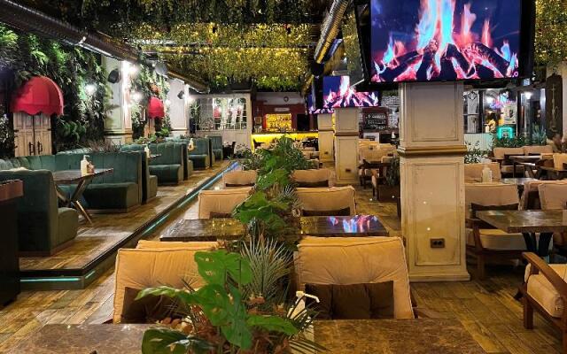 Hotel Kurucesme Business