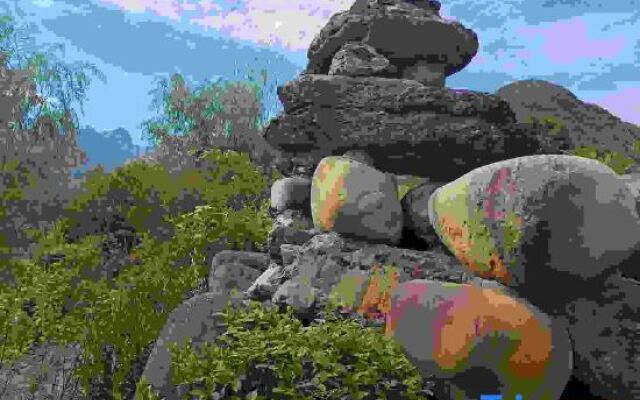 Yinniujiang Wuzhifeng Hotel