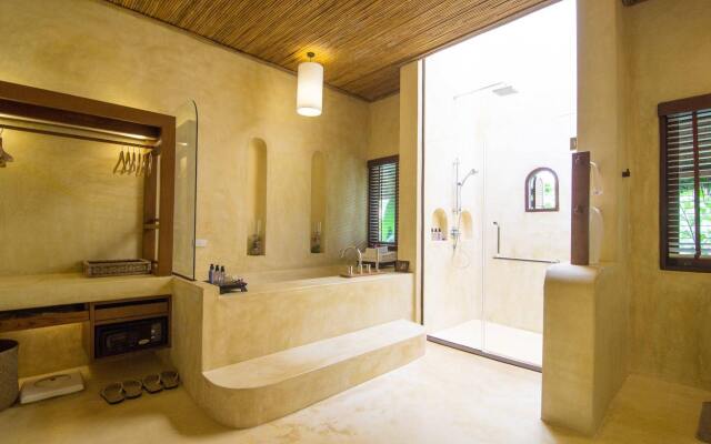 High Season Pool Villa & Spa