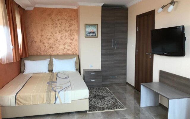 Family Hotel Radiana