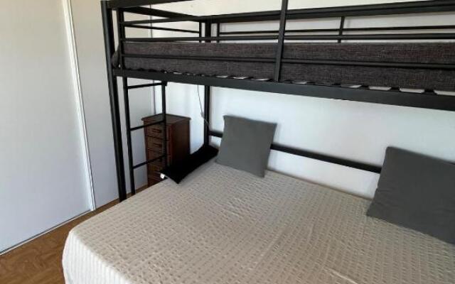 Bright studio with BALCONY 400m from the BEACH